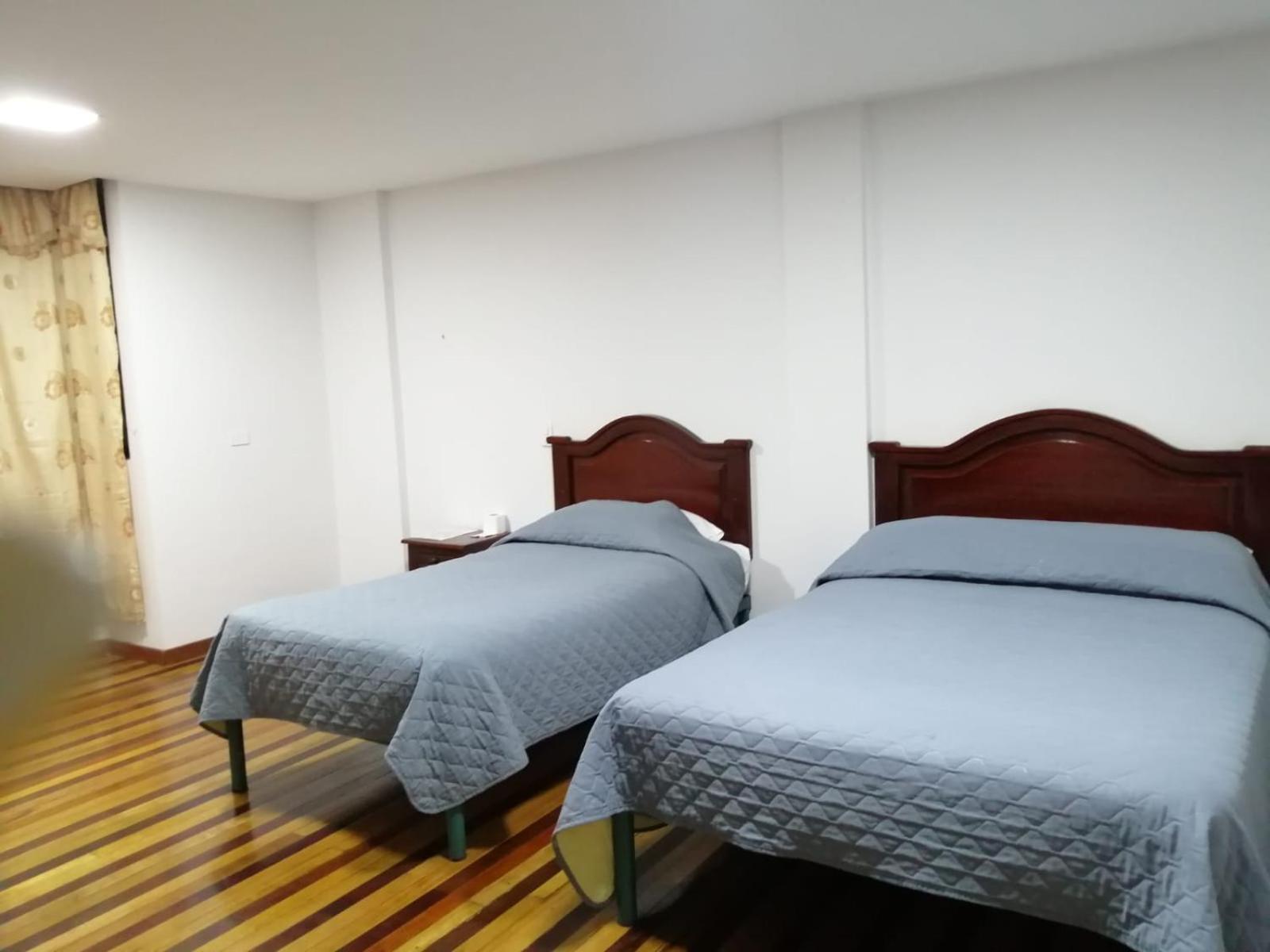 Hostal Pucara Loja Exteriör bild