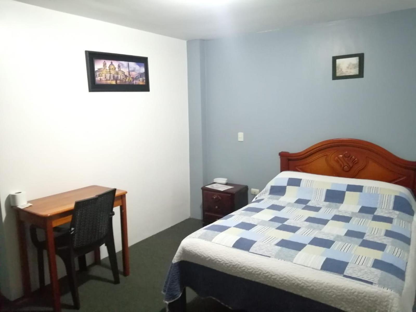 Hostal Pucara Loja Exteriör bild