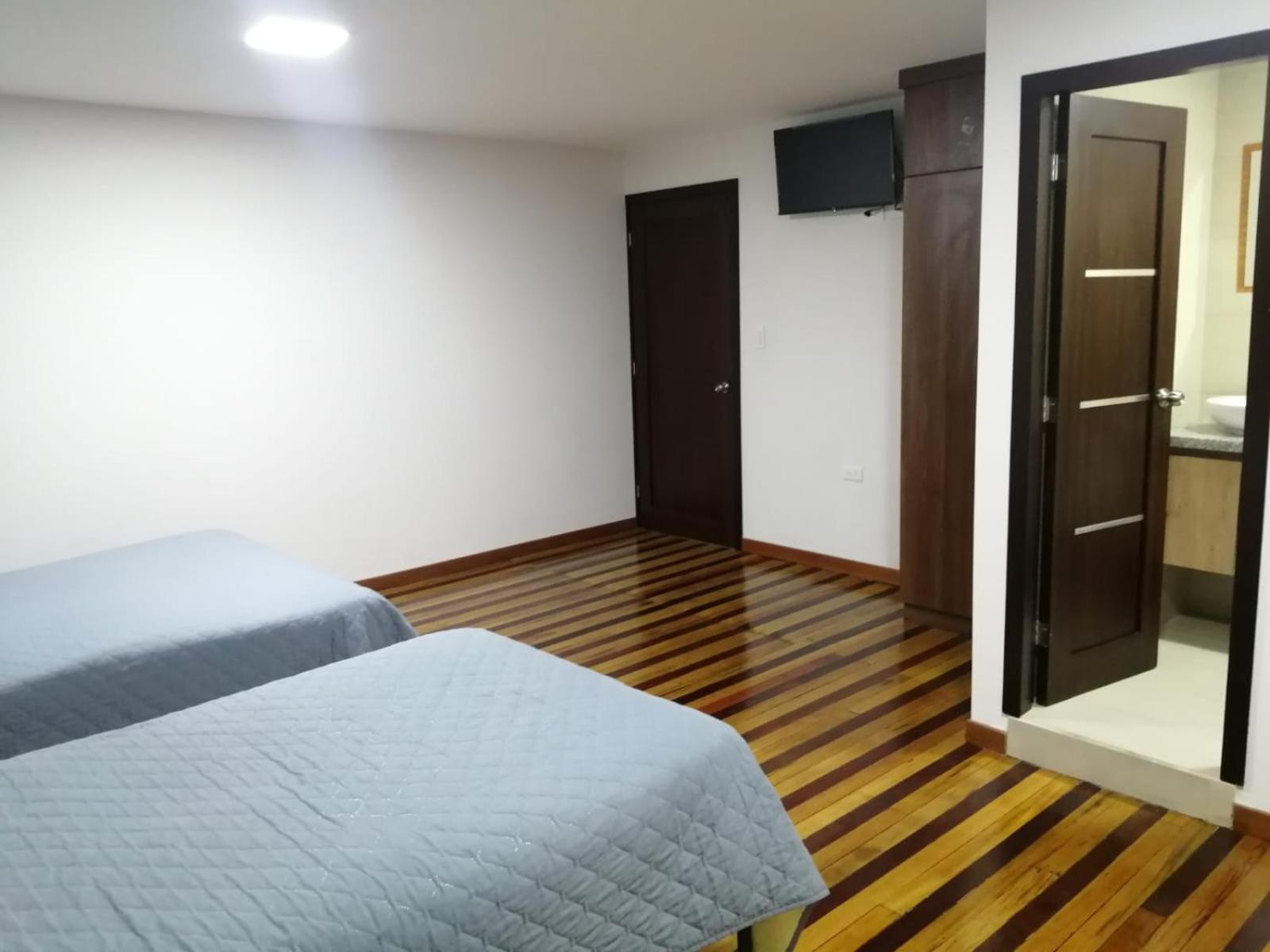 Hostal Pucara Loja Exteriör bild
