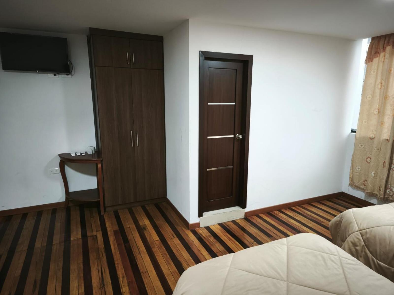 Hostal Pucara Loja Exteriör bild