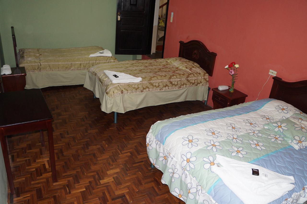 Hostal Pucara Loja Exteriör bild