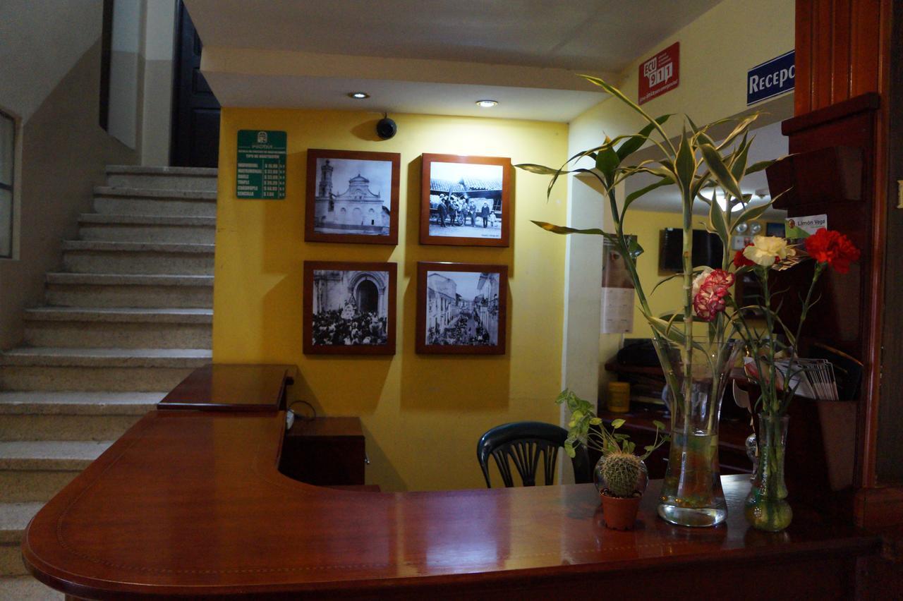 Hostal Pucara Loja Exteriör bild