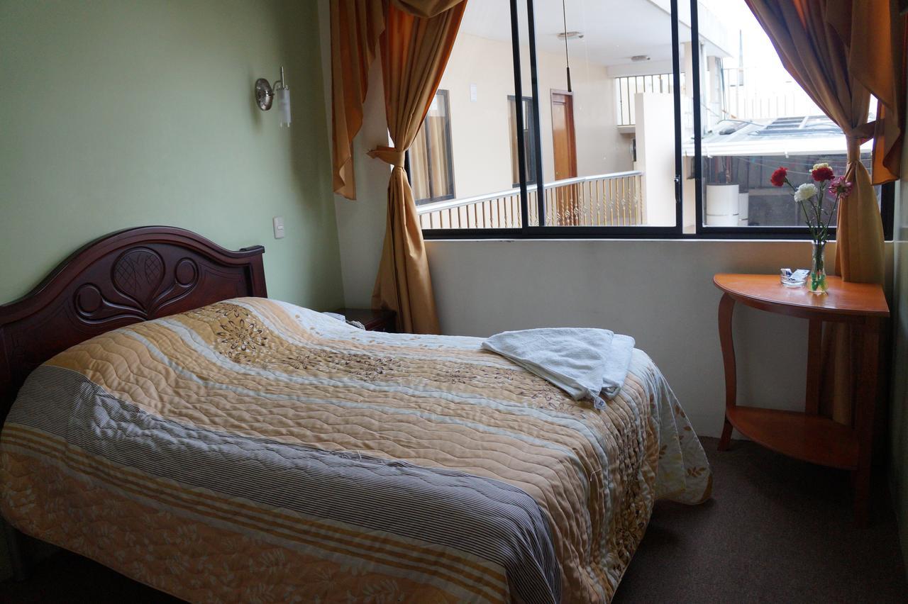 Hostal Pucara Loja Exteriör bild