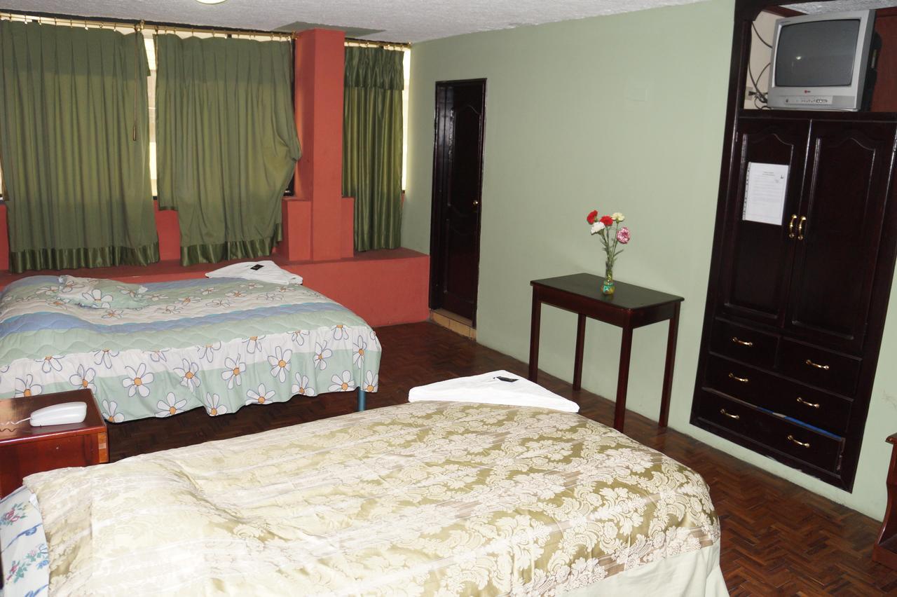 Hostal Pucara Loja Exteriör bild